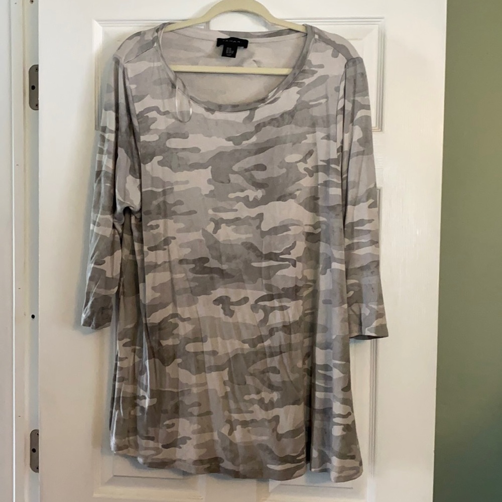 NEVER WORN